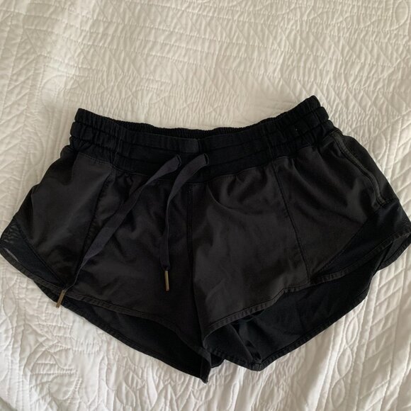 lululemon athletica Pants - Lululemon Hotty Hot Shorts